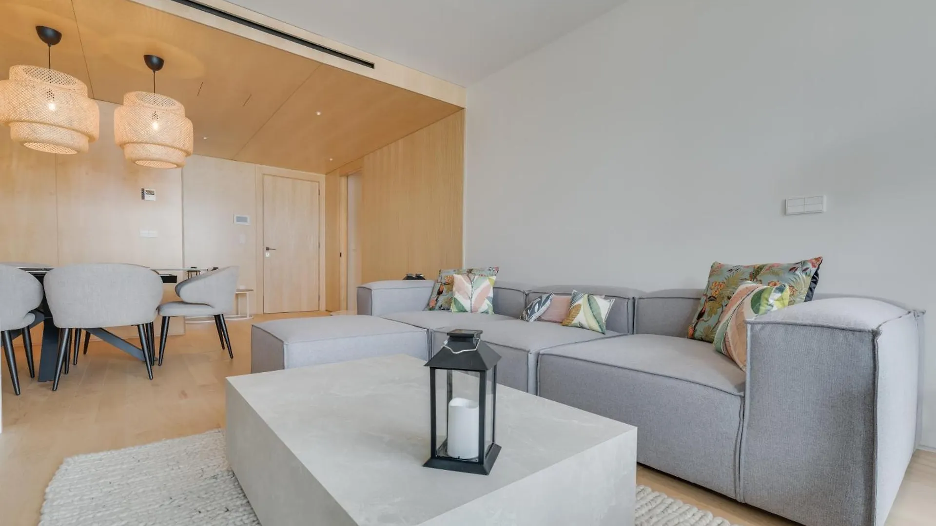 Διαμέρισμα Chic Two-Bedroom En Suite In Central Town - Savoy Residence Φουνκάλ
